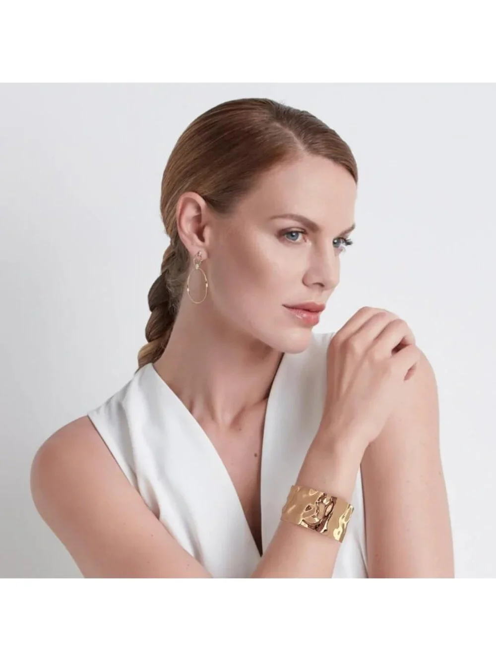 Stylish Wide Chunky Cuff Bangle Bracelet for Women - Gold & Silver Options